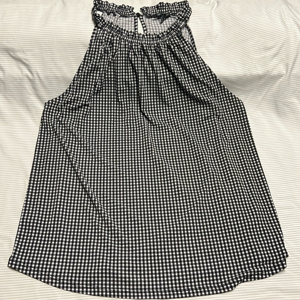 Adrianna Papell Sleeveless black and white blouse